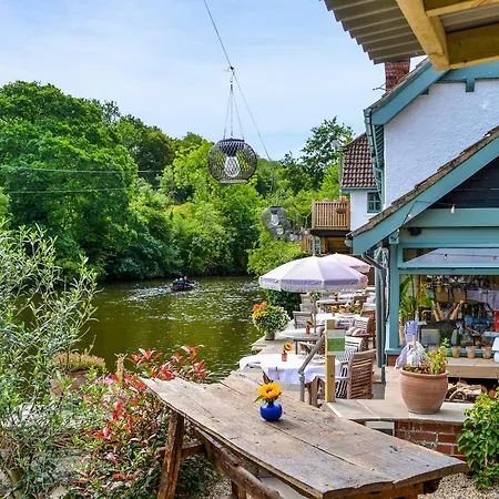 Fuchsia - Uk50454 Holiday home Ruswarp